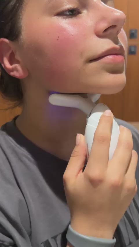 Neck & Face Lifting LED Therapy Device - Sports