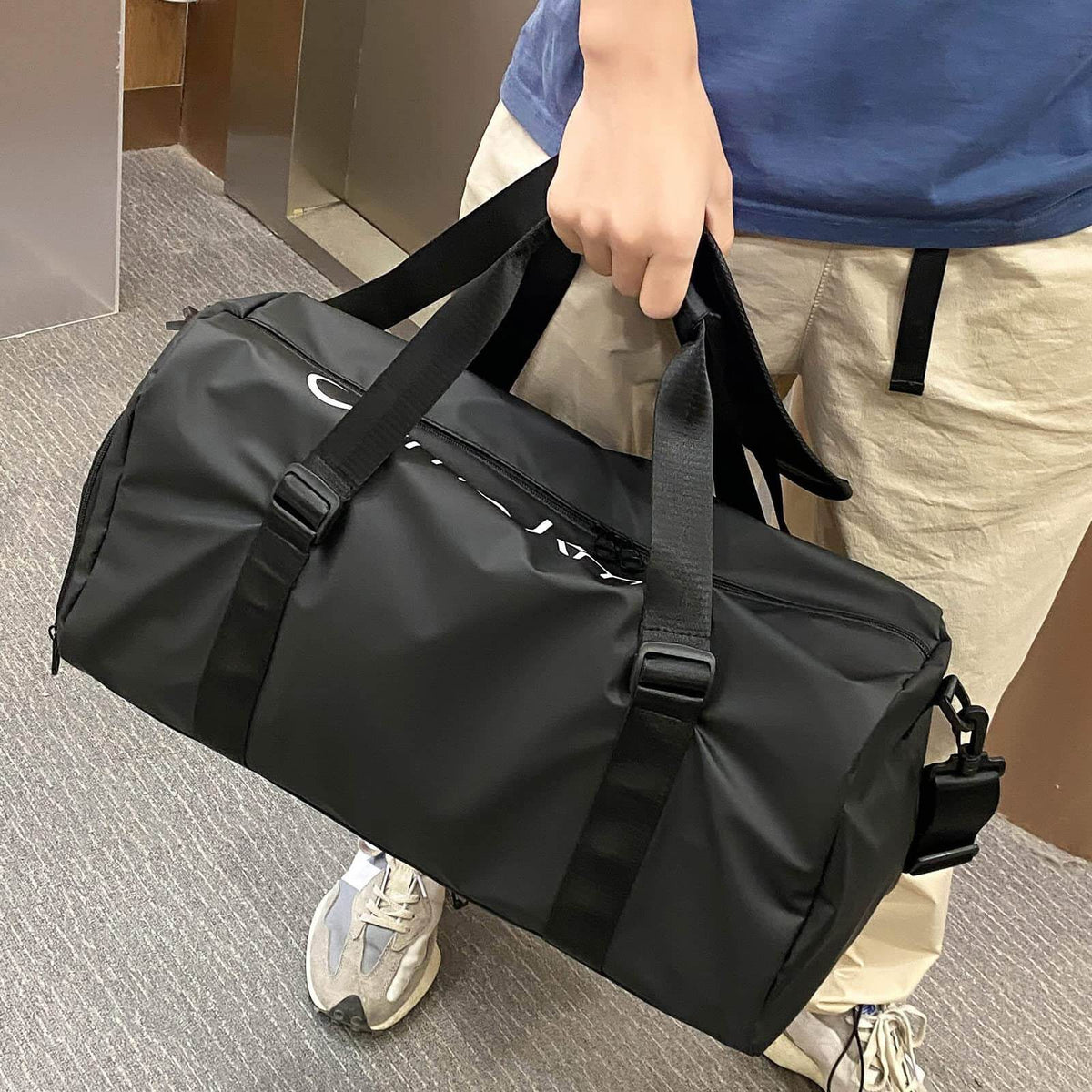 Durable Sports Duffel Bags – Water-Repellent with Shoe Compartment